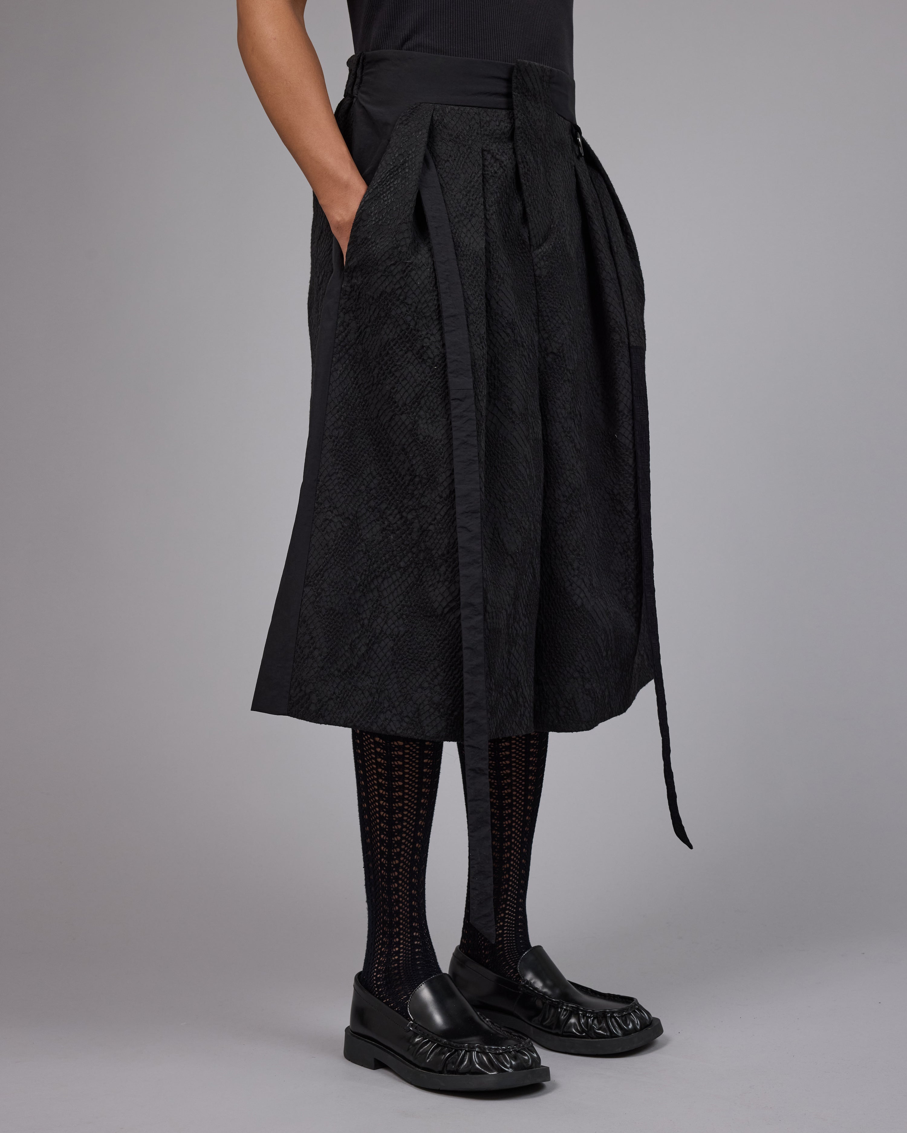 NAYANN | Black Slake