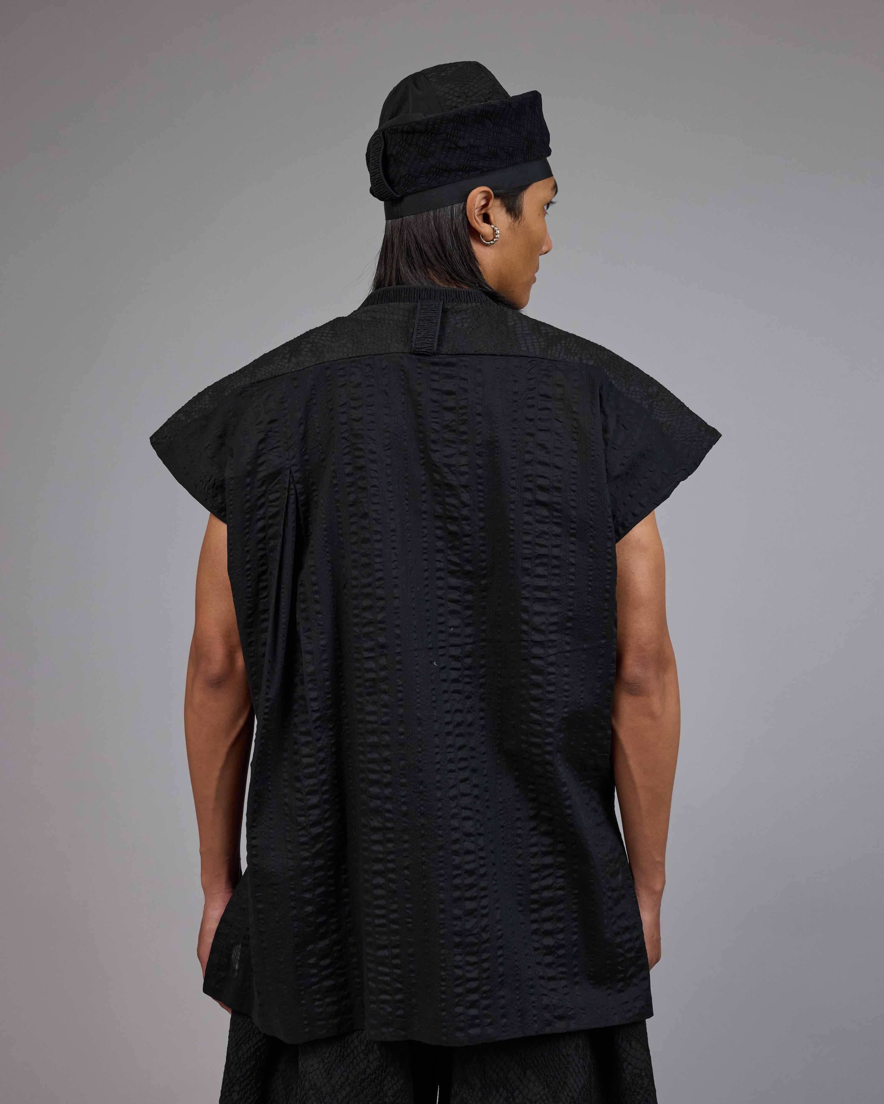 TOGA | Black Slake