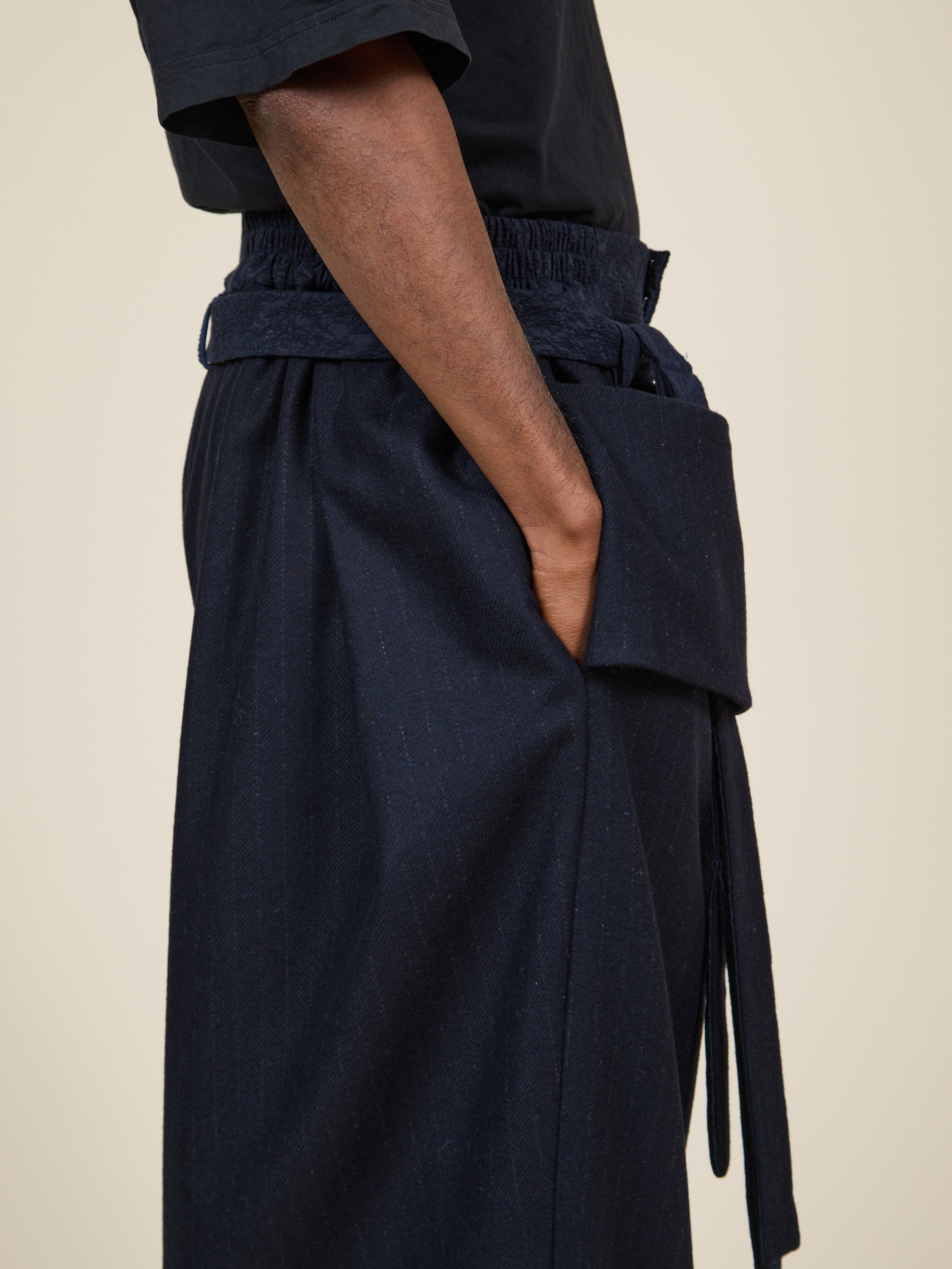 KHOLONG | Navy Chalk's Wool