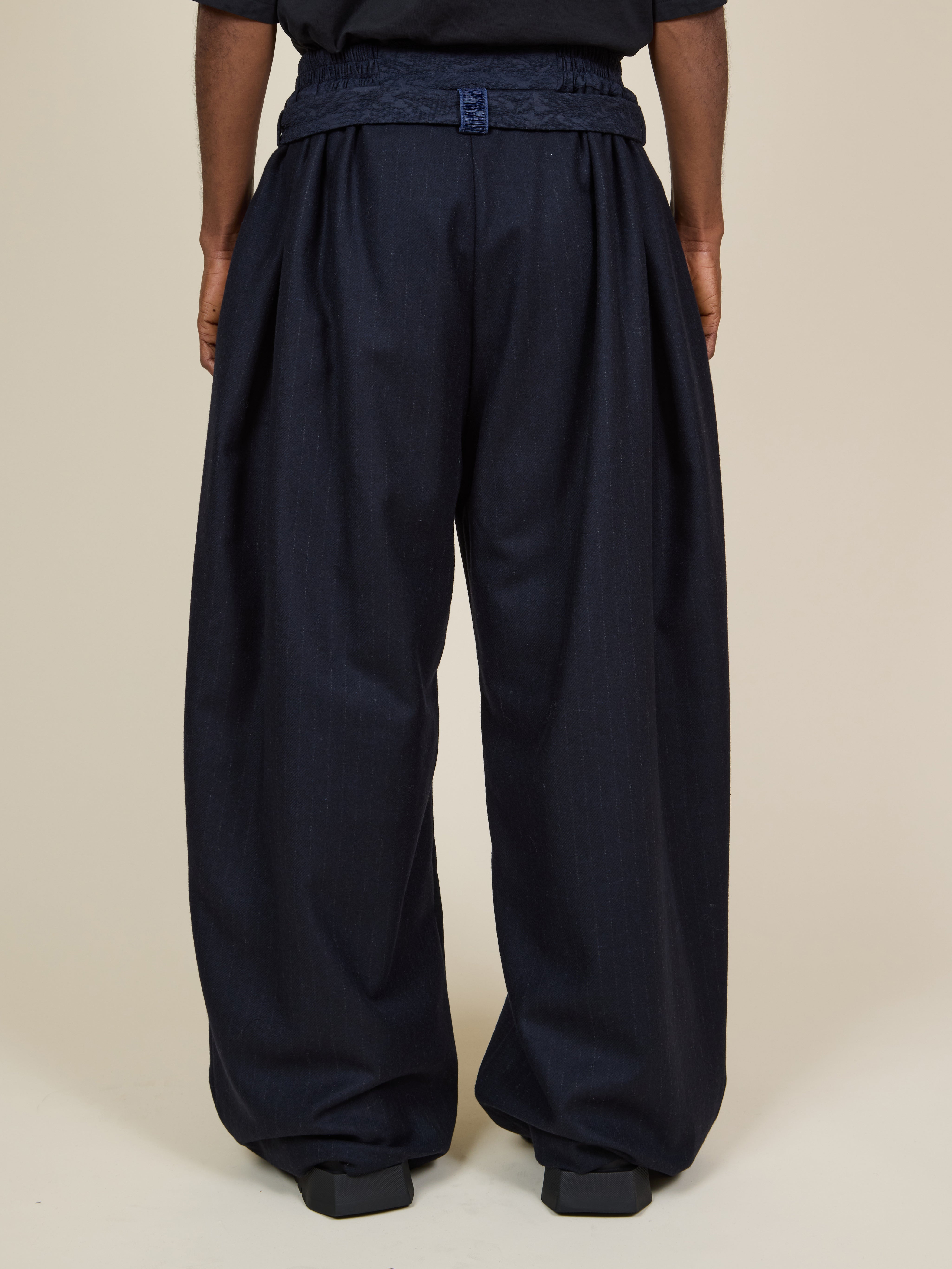KHOLONG | Navy Chalk's Wool
