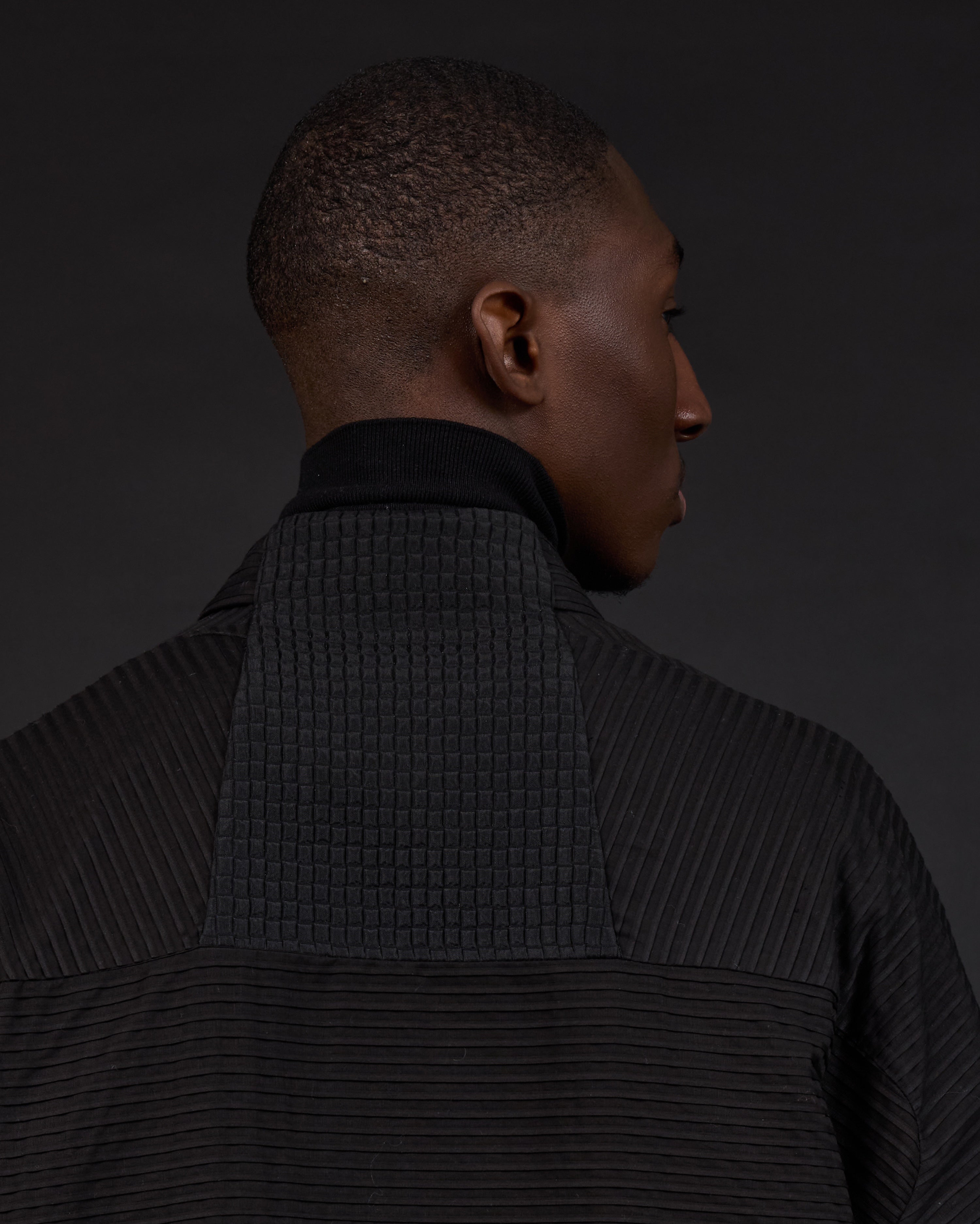 BOTTA | Black Tuxpleat