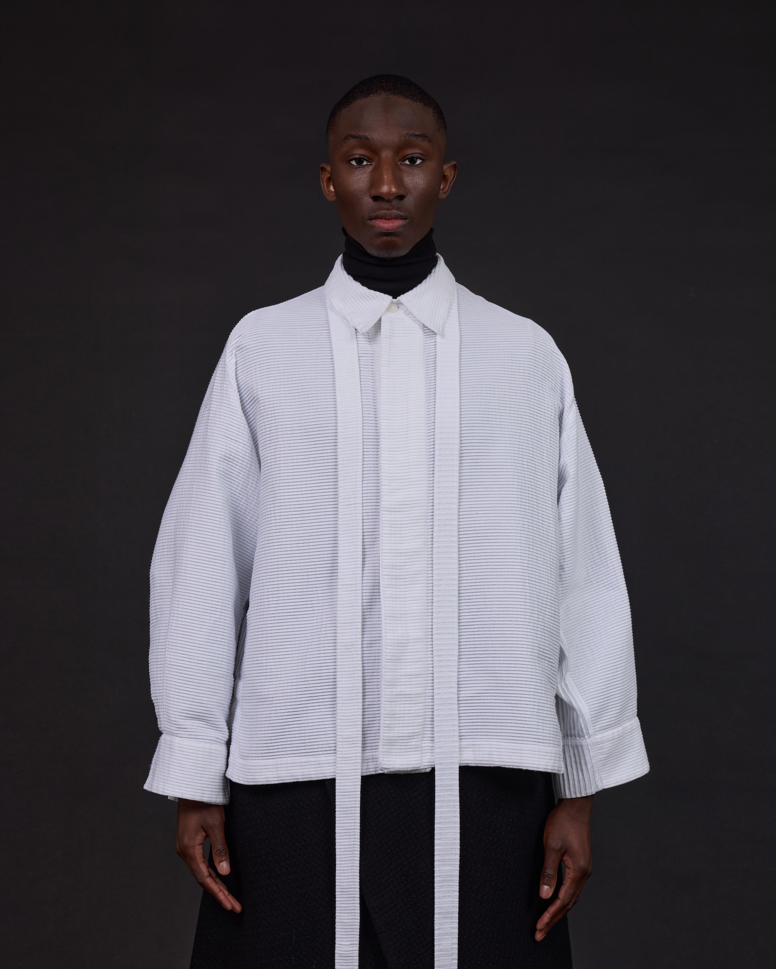 BOTTA   |   White Tuxpleat