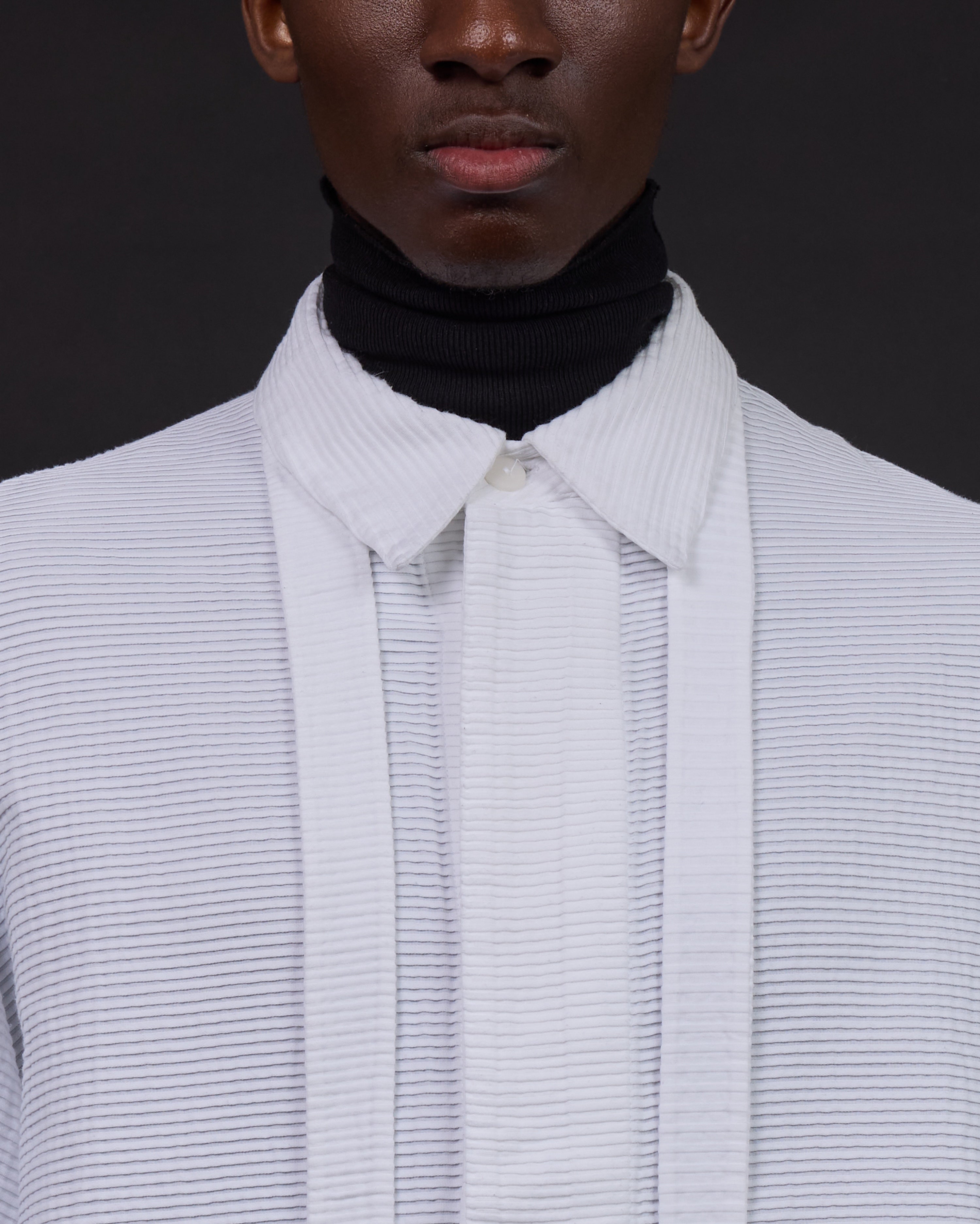 BOTTA   |   White Tuxpleat