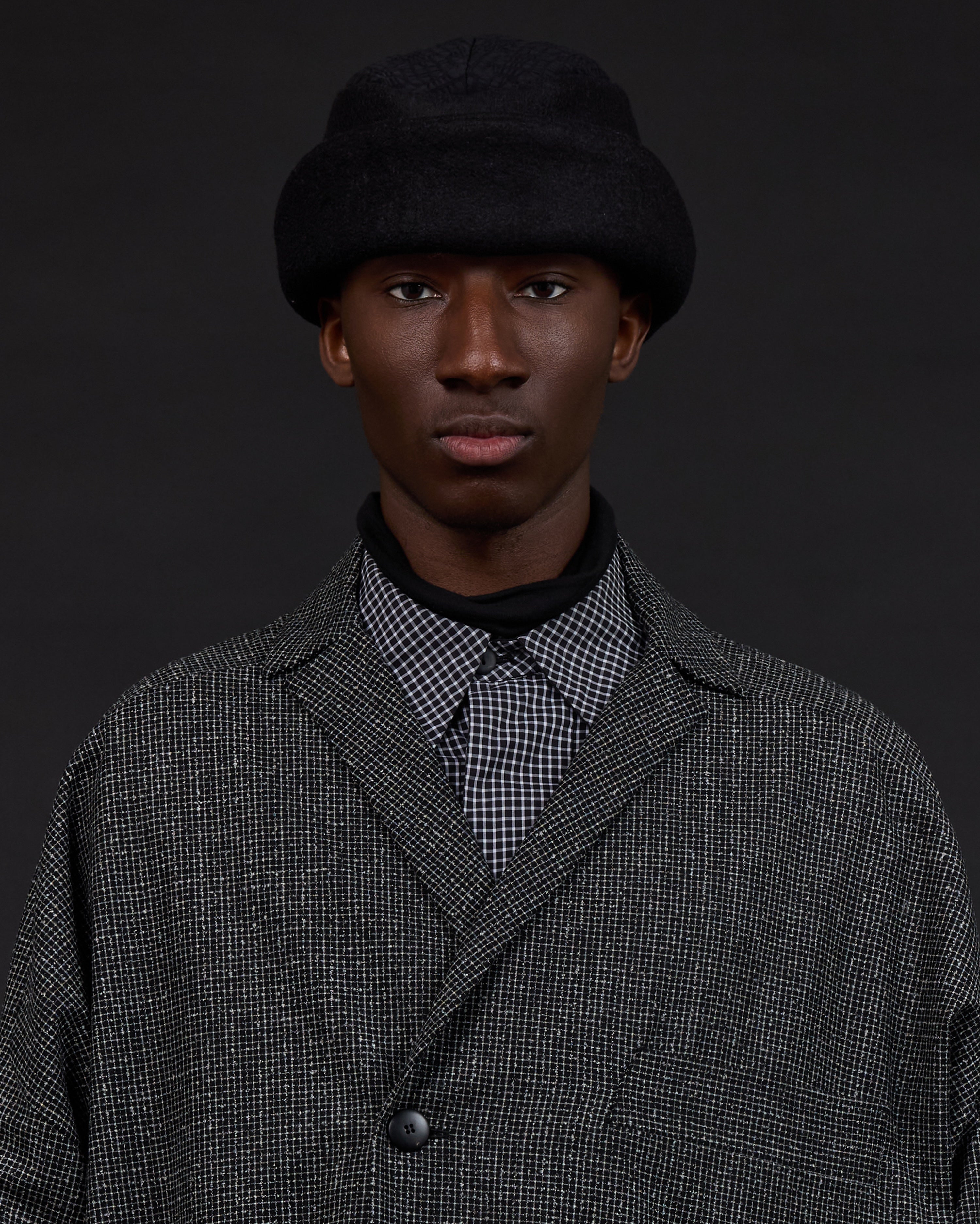 BAKOR | B&W Marble Checks