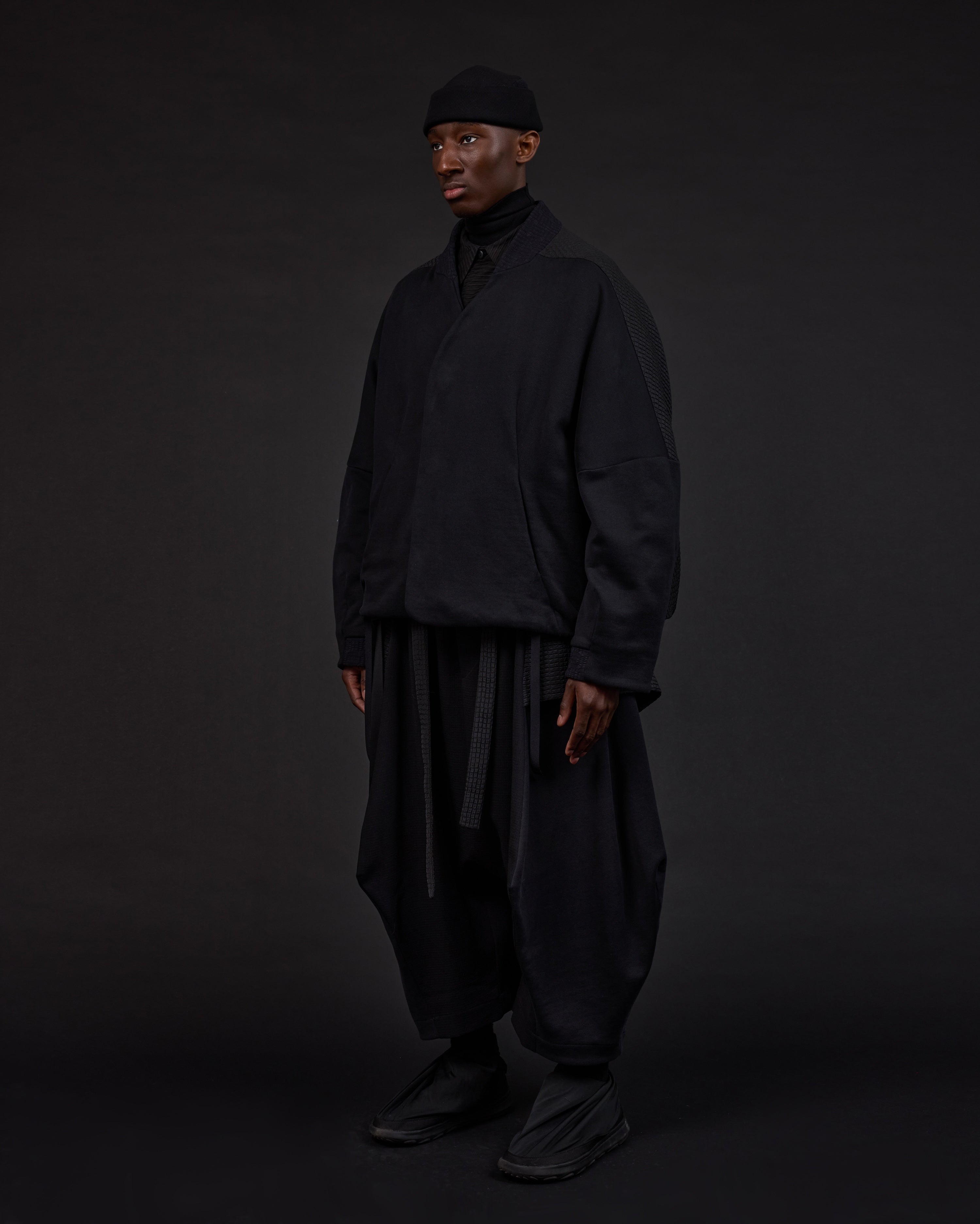 BOMBEO | Osa Black
