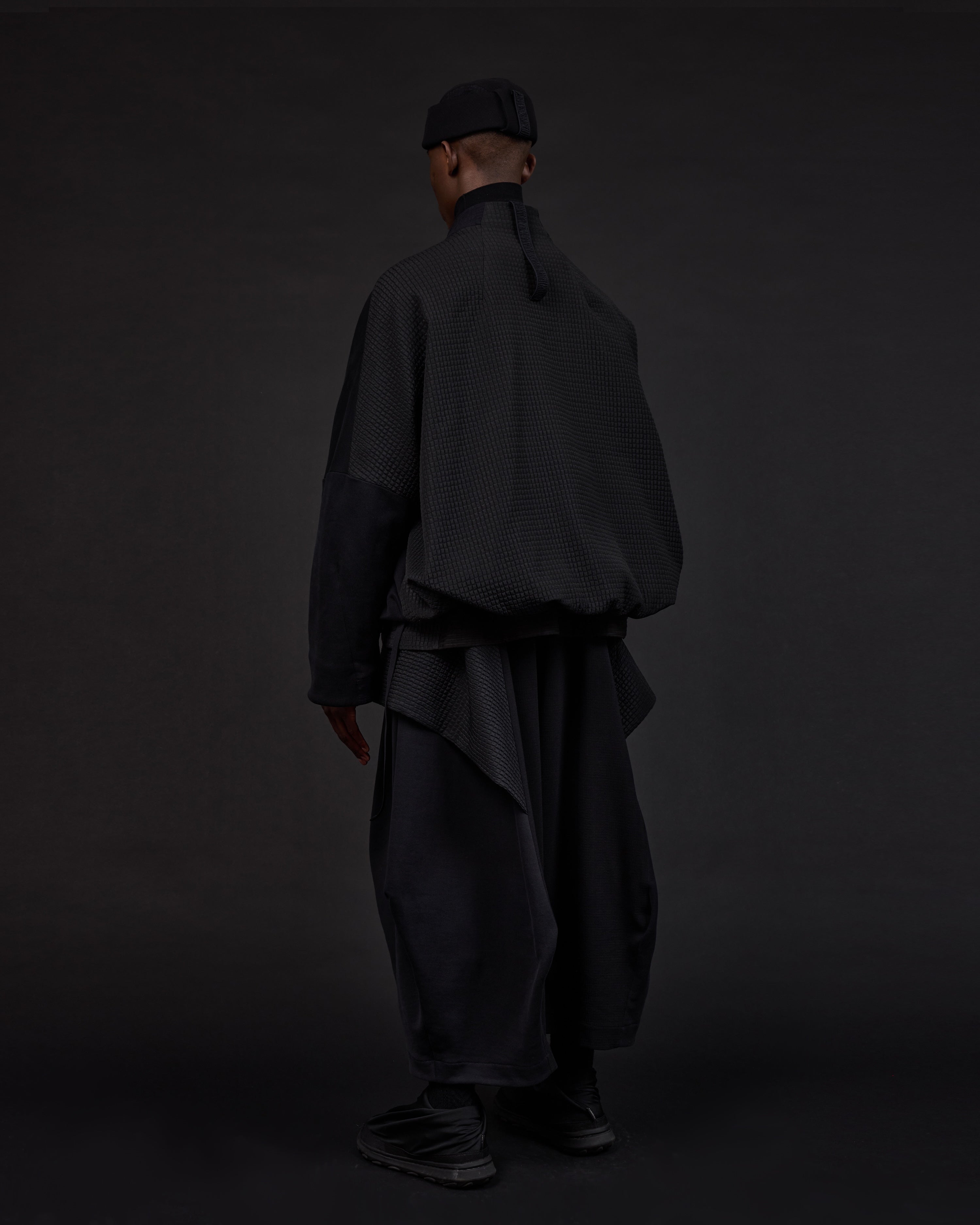 BOMBEO | Osa Black