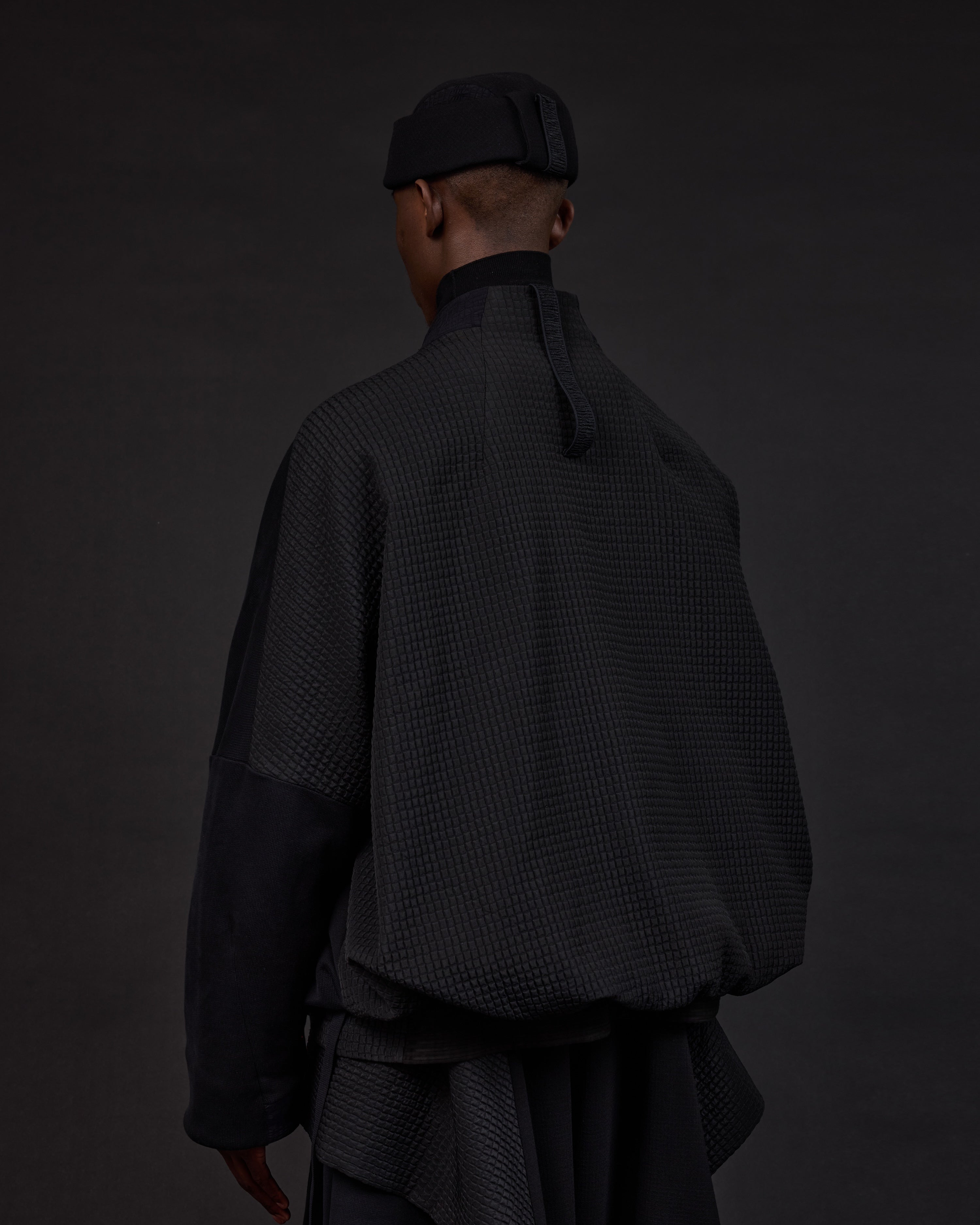 BOMBEO | Osa Black