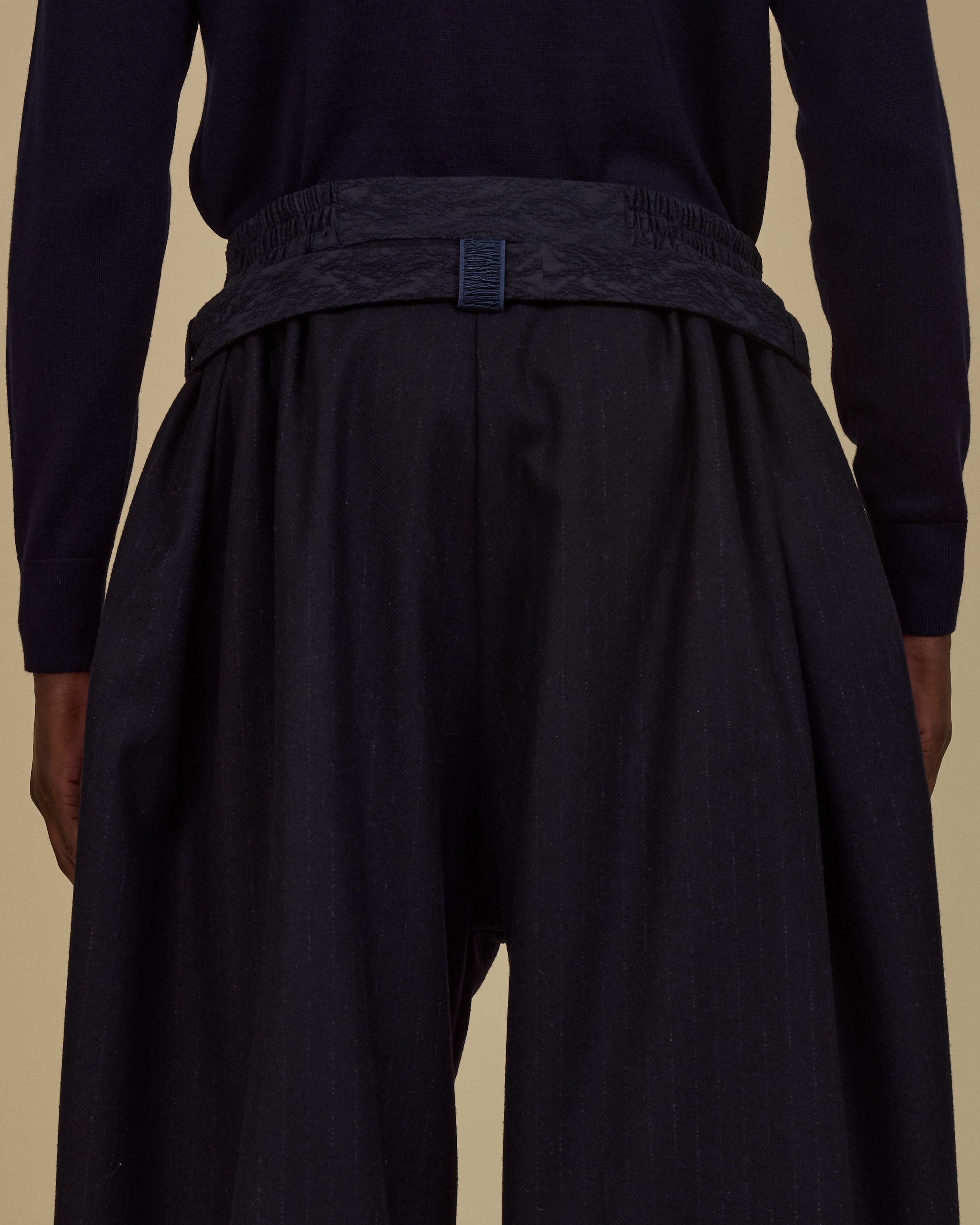 KHOLONG | Navy Chalk's Wool