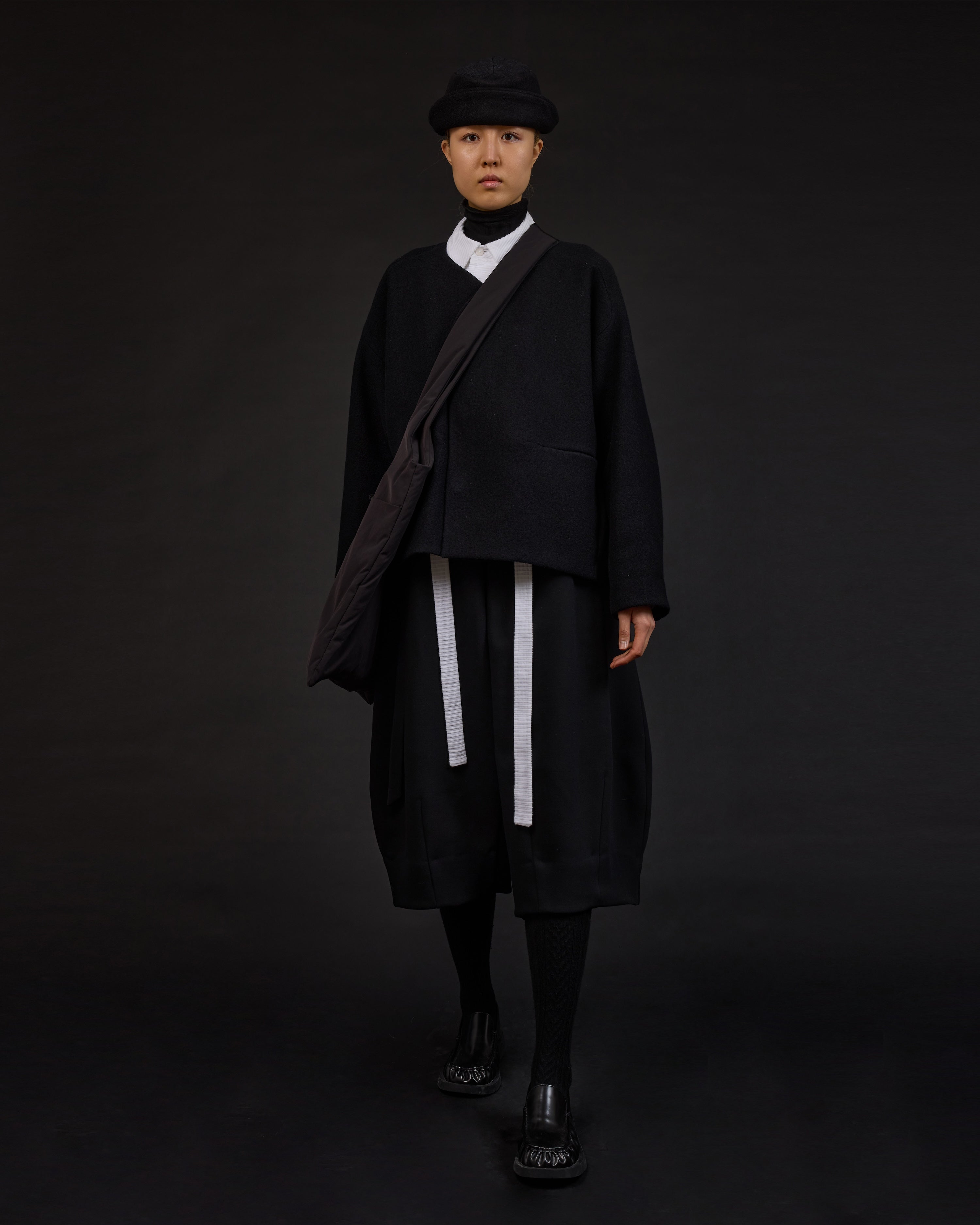 LLOVER | Black Boilpera Wool