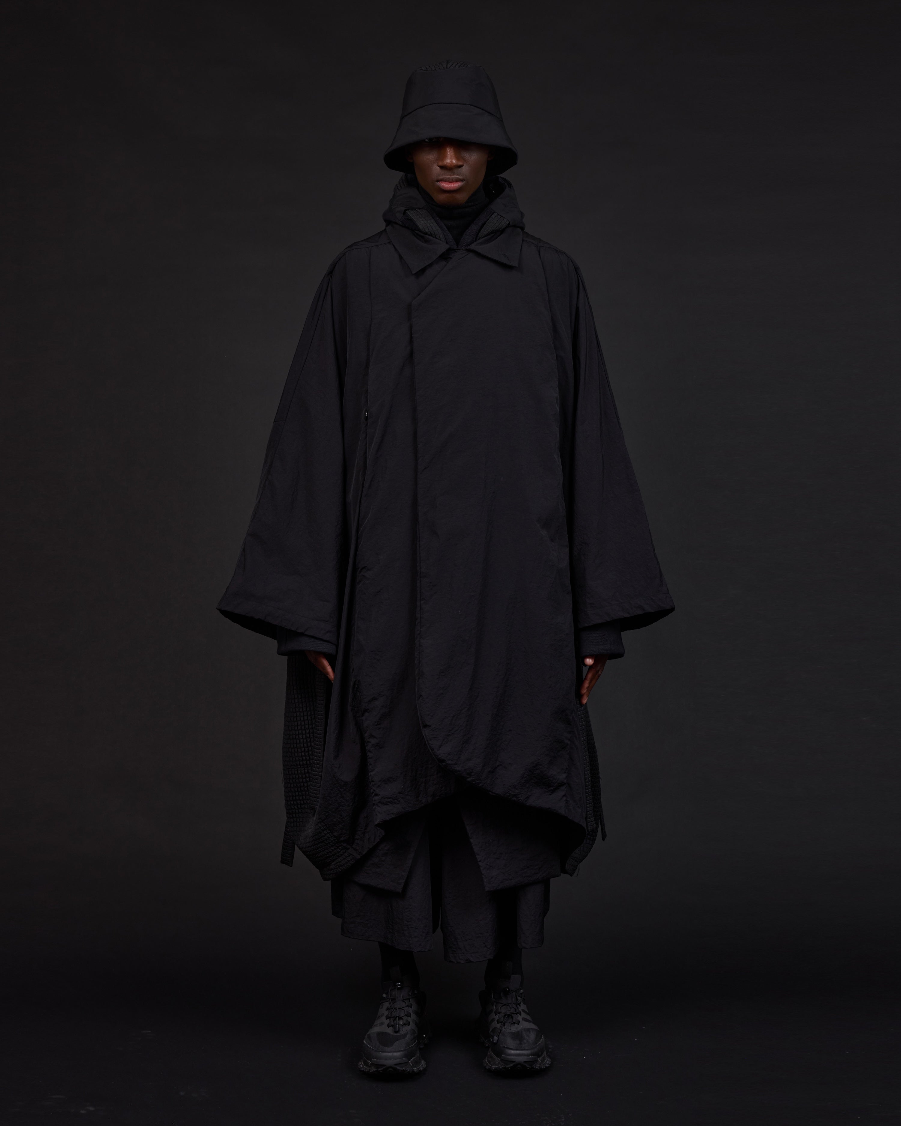 MACKAY | Matia Black