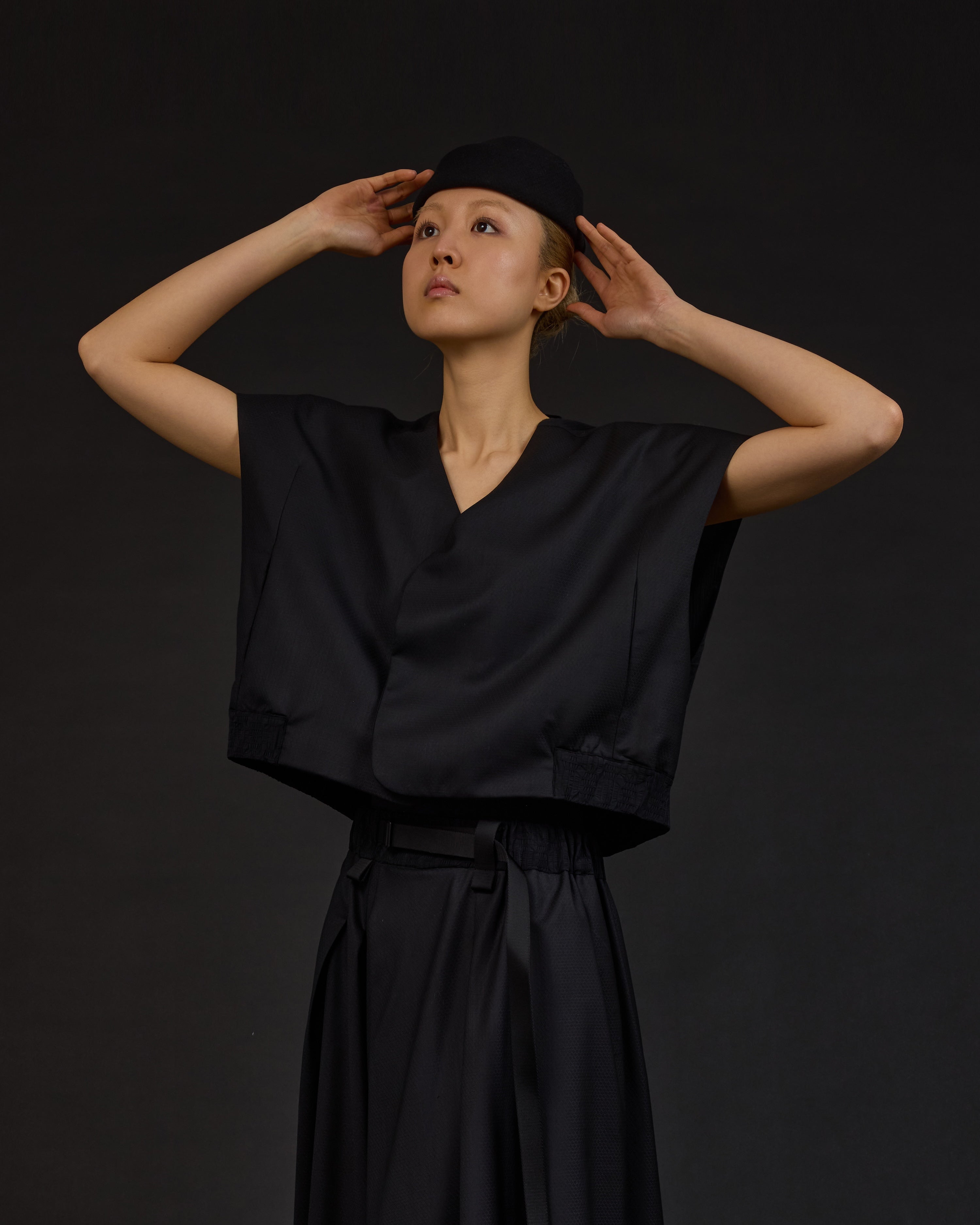 THAYAN | Black Fresco Diamond