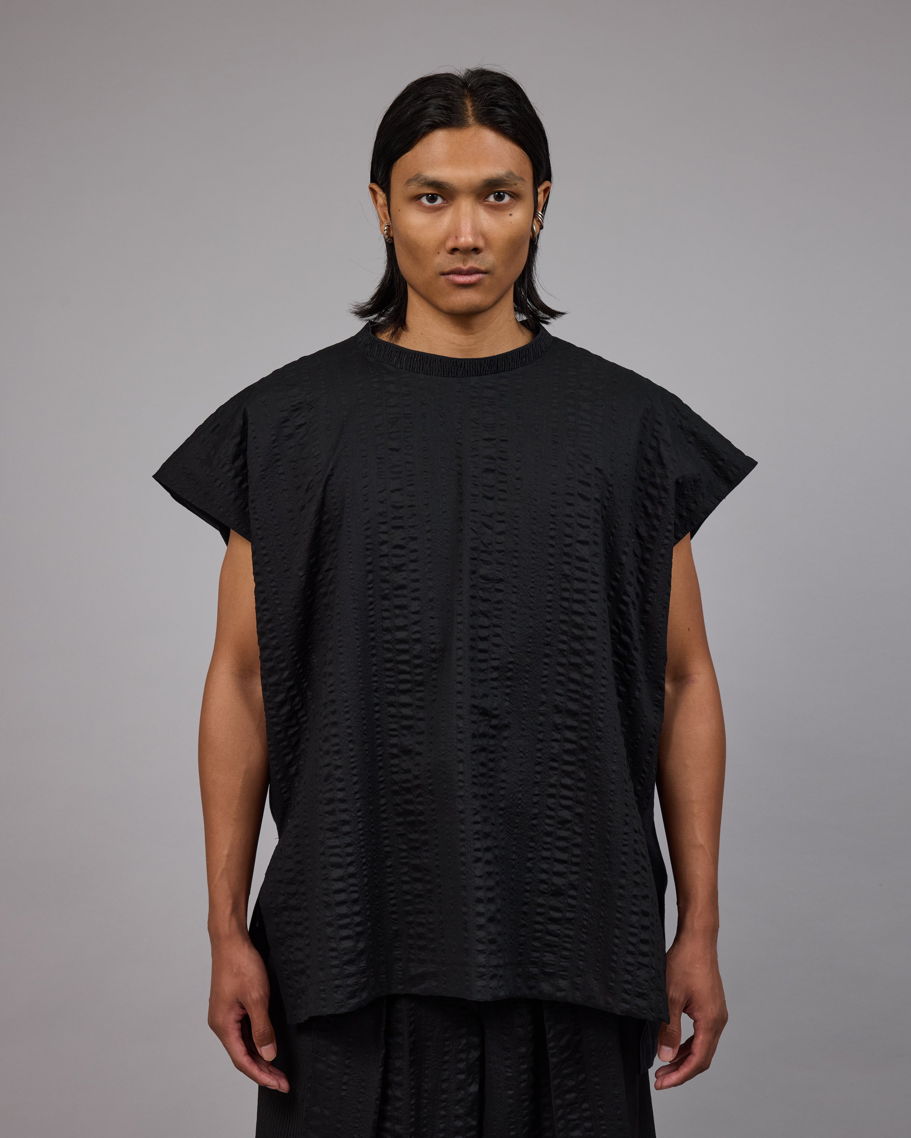 TOGA | Black Seerlawn