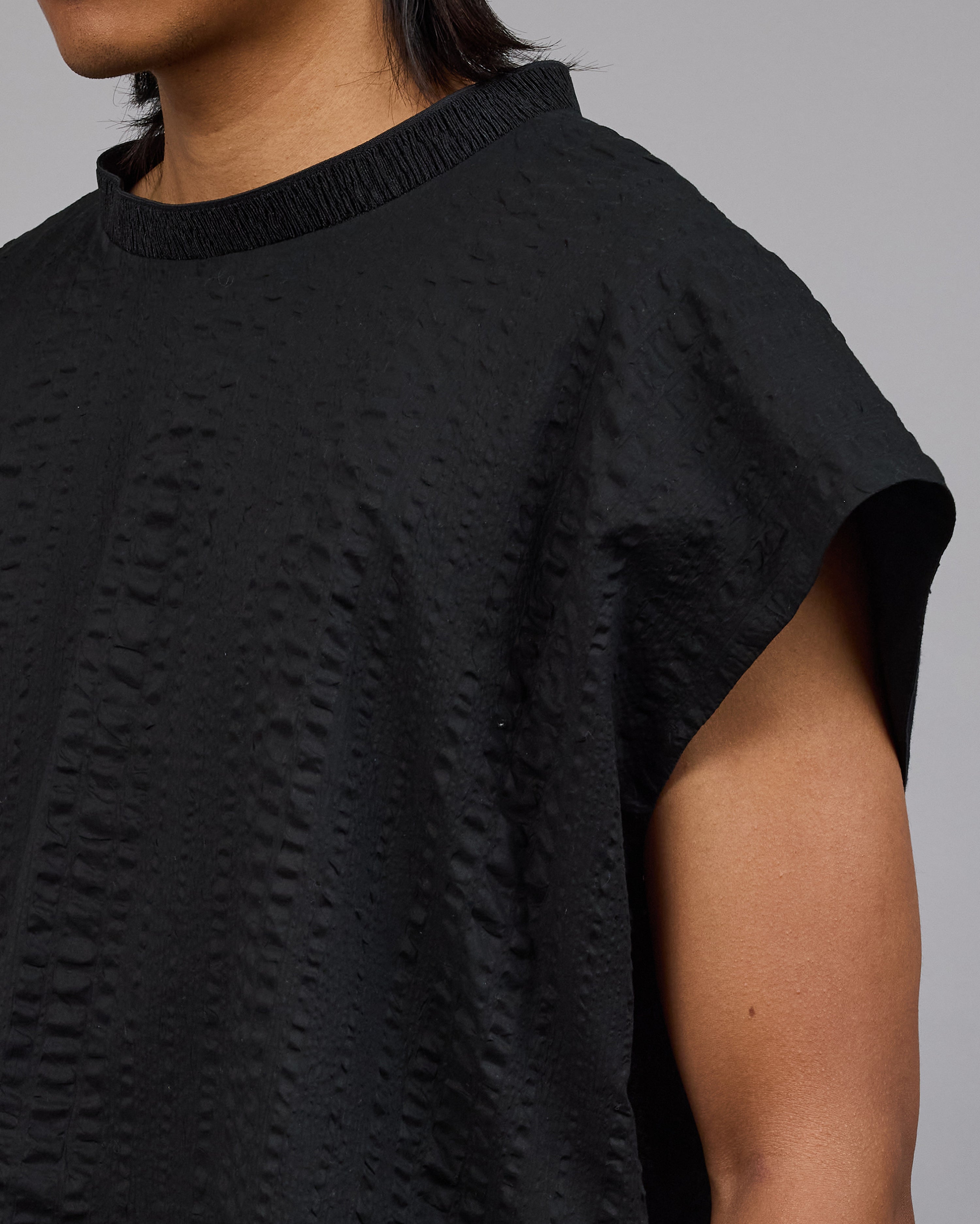 TOGA | Black Seerlawn