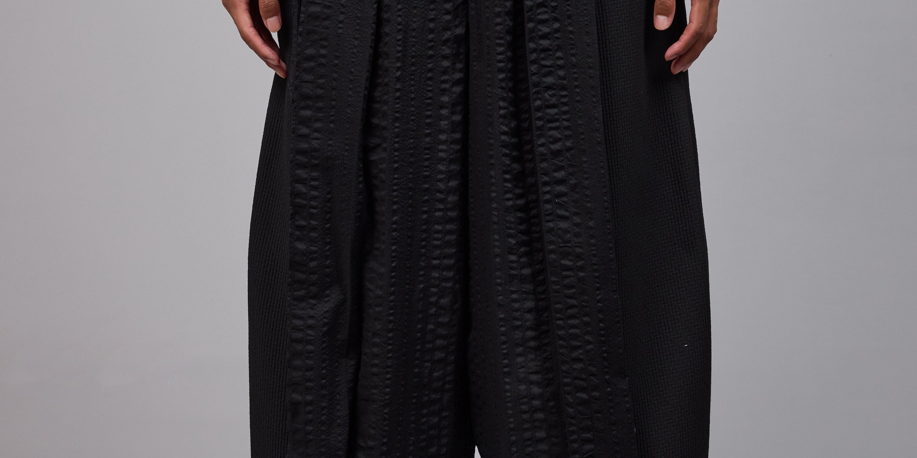 B_BAROVERpants-BlackSeerlawn01.jpg