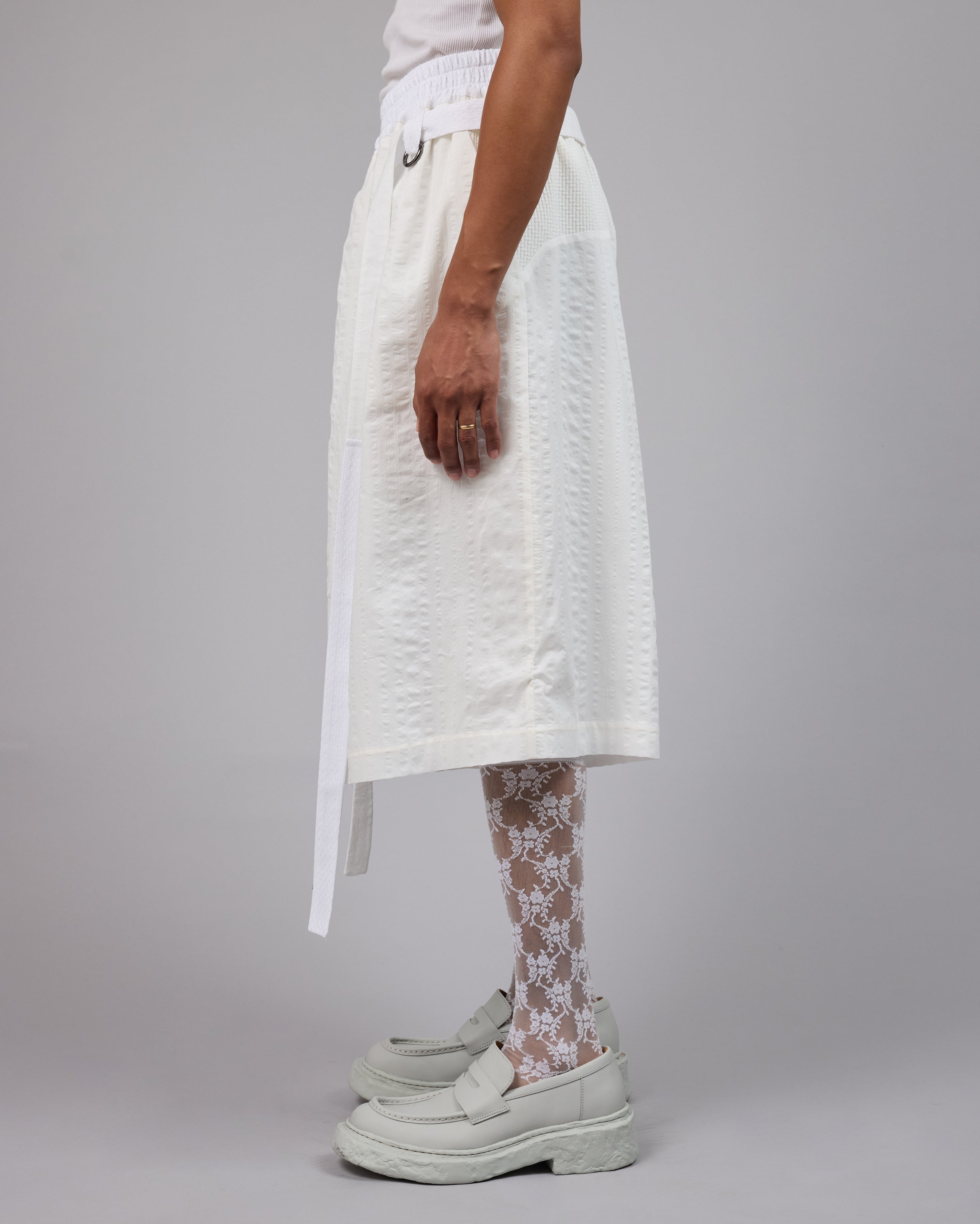 JOSKORT | Chalk-White Seerlawn