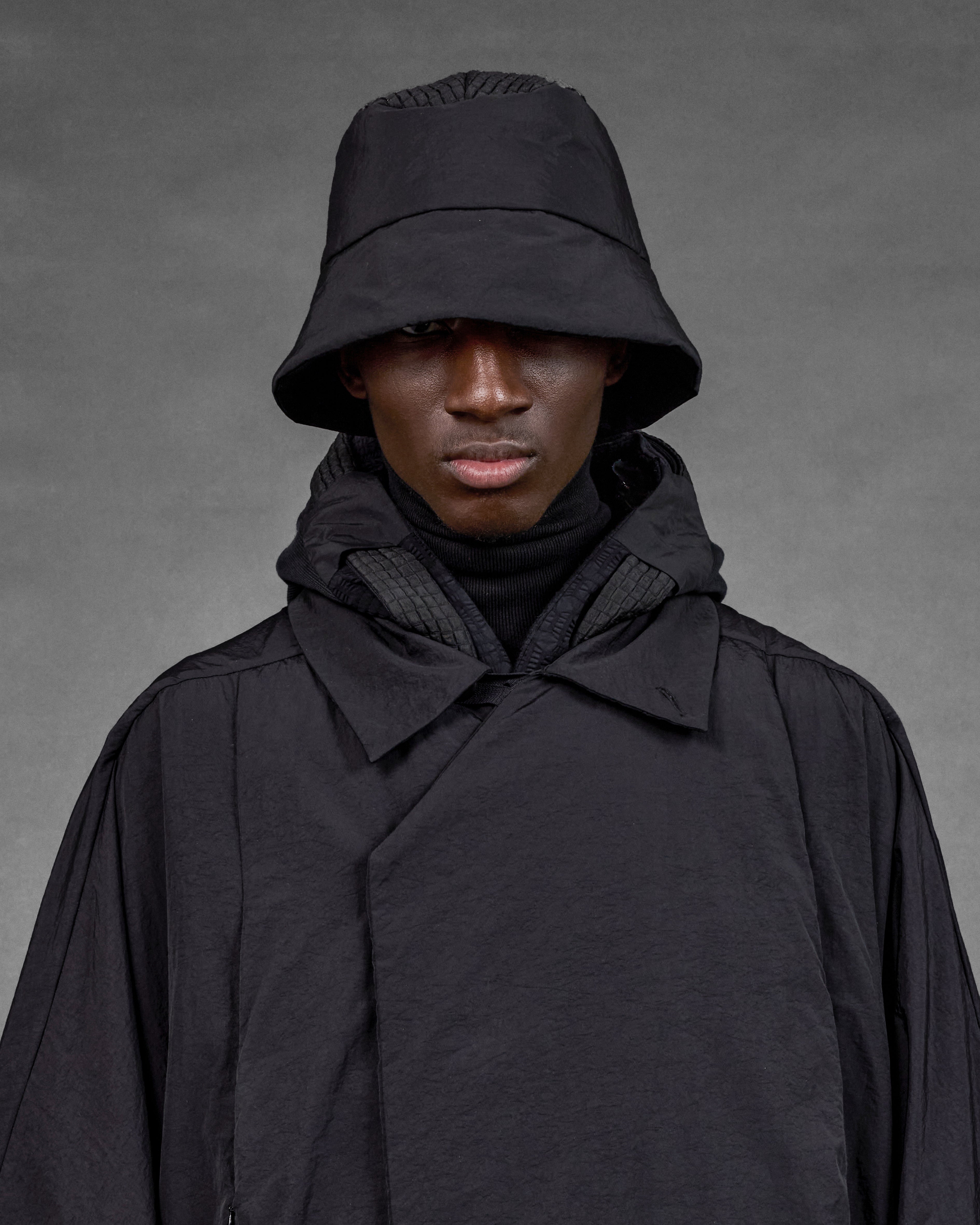 MACKAY | Matia Black